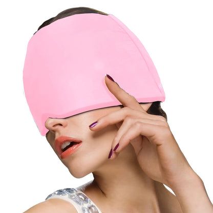 Alivia la migraña con el gorro de gel terapéutico.